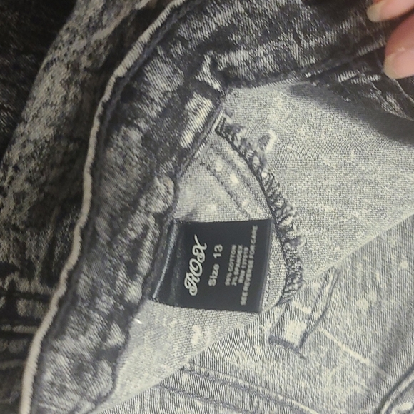 High Waisted, Distressed, Acid Wash Black Denim Jeans. Size 13 Rox Denim Brand - Picture 4 of 6